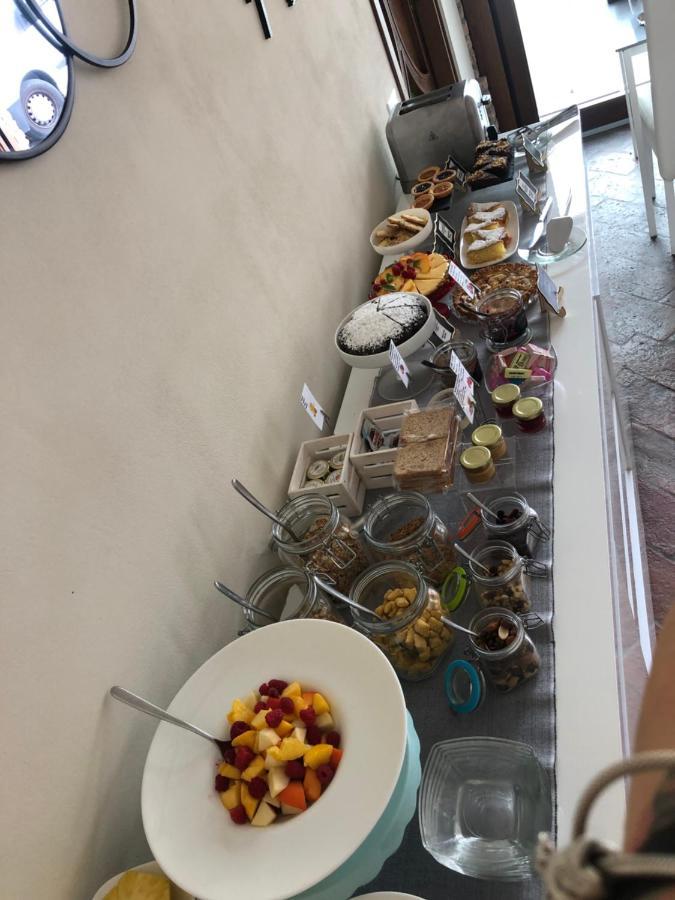 كورتي فرانكا La Terrazza Sulle Vigne B&B المظهر الخارجي الصورة