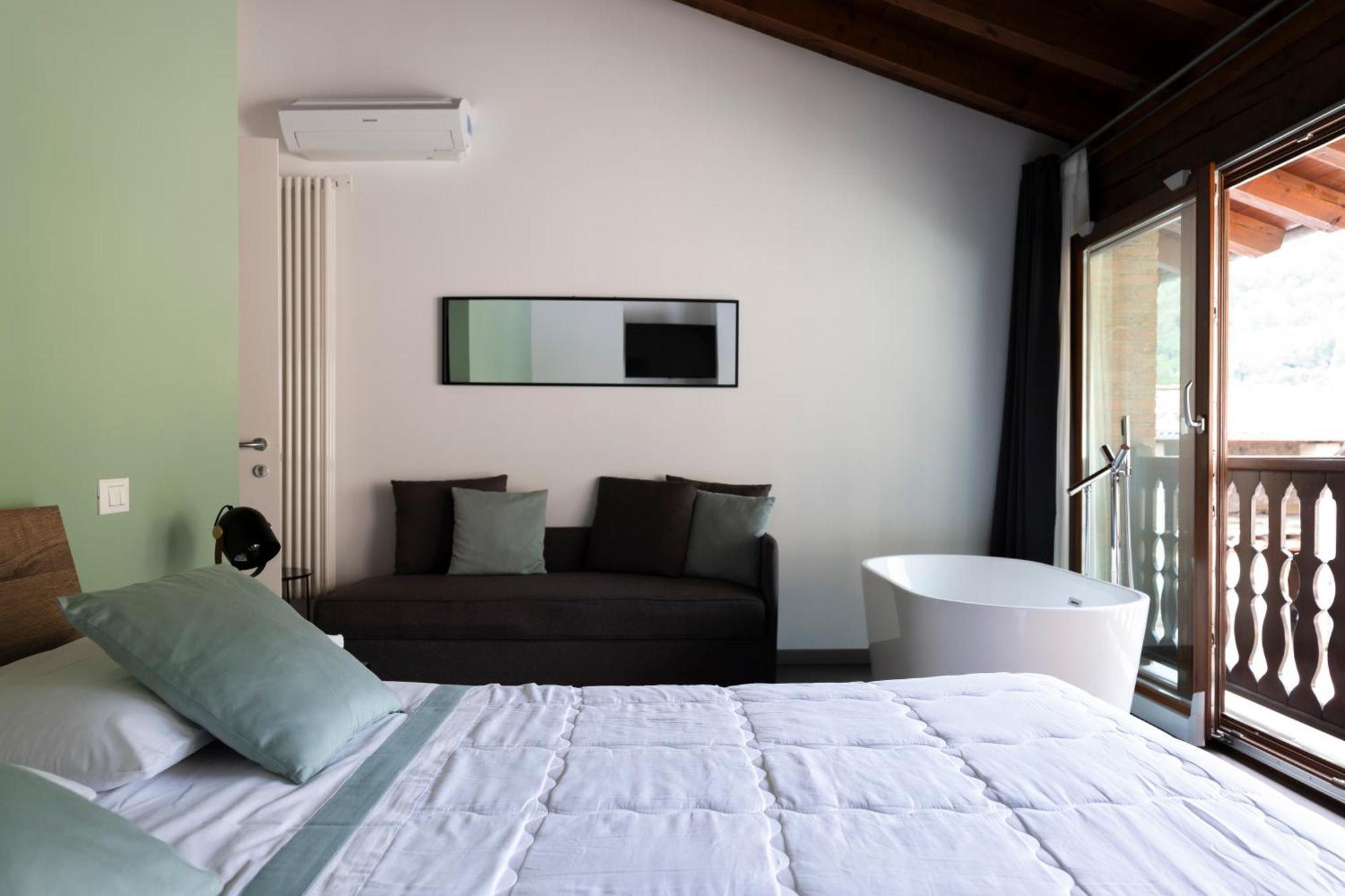 كورتي فرانكا La Terrazza Sulle Vigne B&B المظهر الخارجي الصورة