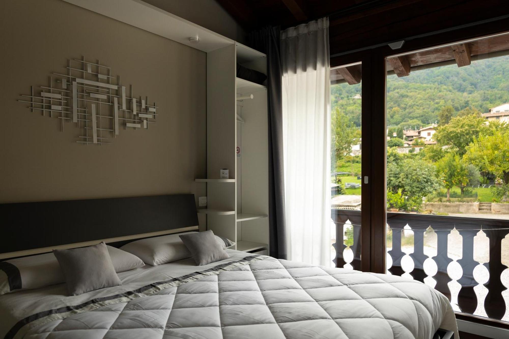 كورتي فرانكا La Terrazza Sulle Vigne B&B المظهر الخارجي الصورة